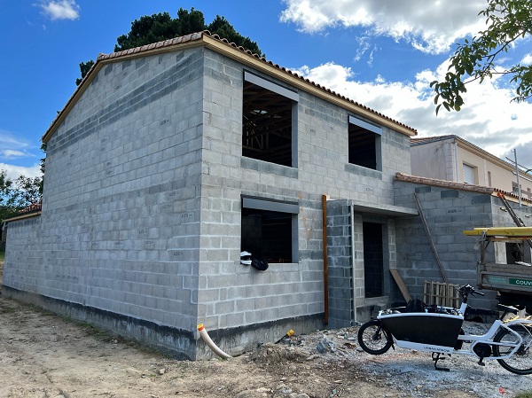 ISOLATION PAR L&rsquo;EXTERIEUR D&rsquo;UNE MAISON NEUVE A REZE
