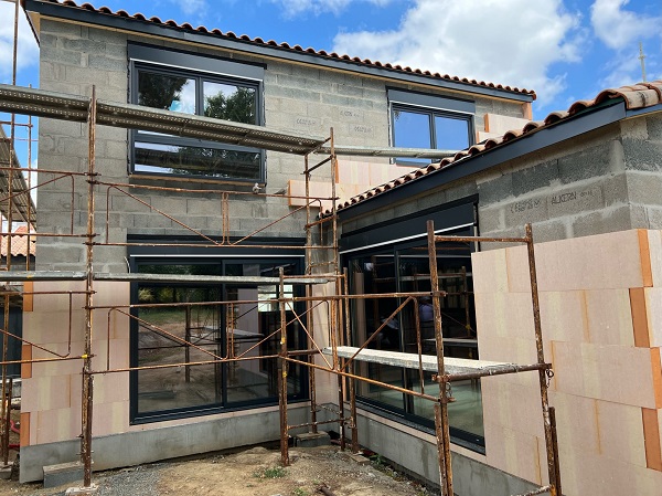 ISOLATION PAR L&rsquo;EXTERIEUR D&rsquo;UNE MAISON NEUVE A REZE