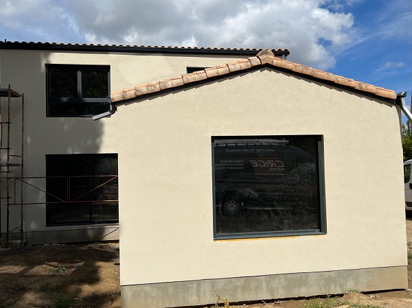 ISOLATION PAR L&rsquo;EXTERIEUR D&rsquo;UNE MAISON NEUVE A REZE
