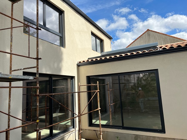 ISOLATION PAR L&rsquo;EXTERIEUR D&rsquo;UNE MAISON NEUVE A REZE